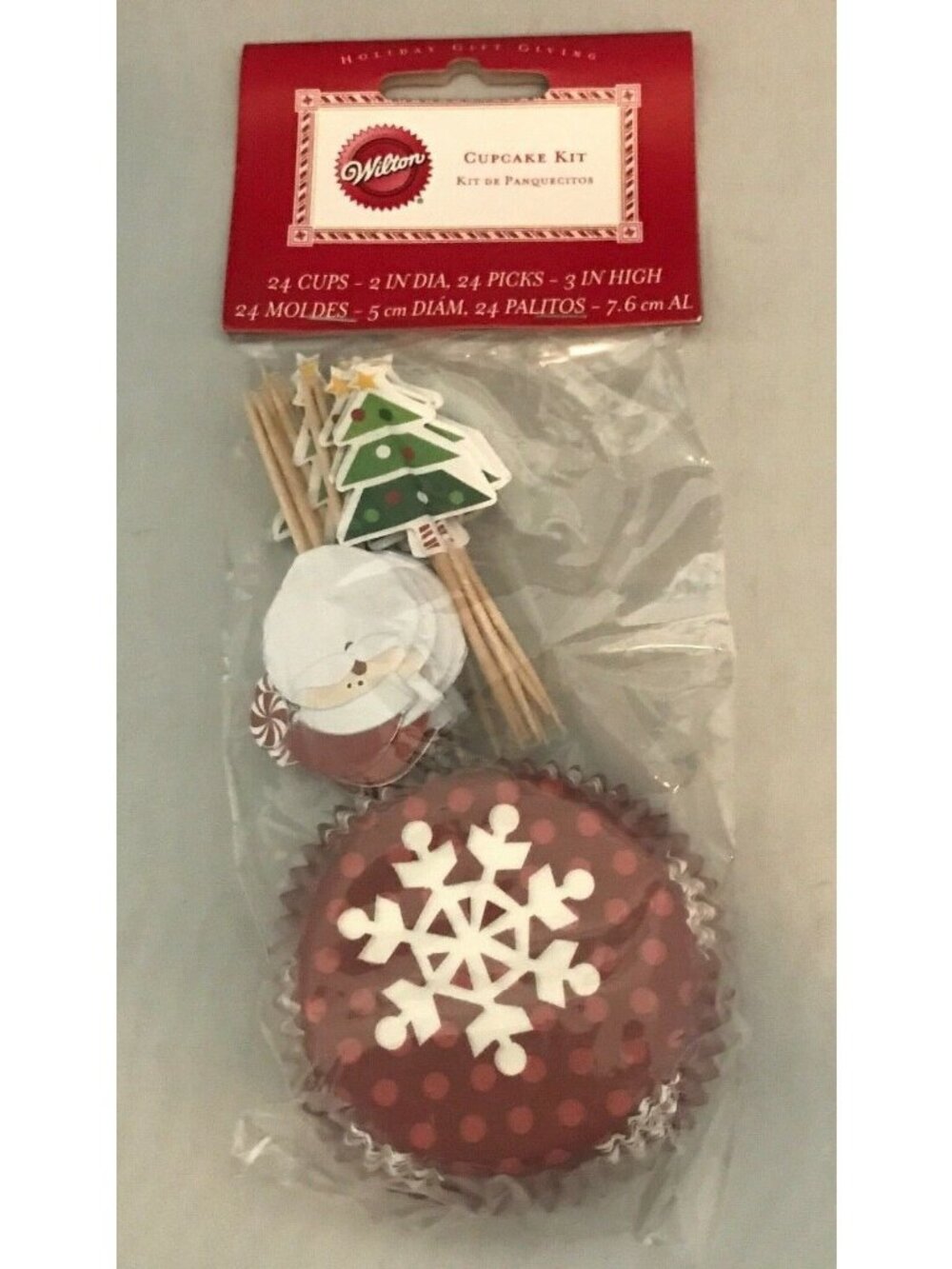 Wilton Cupcake Kit 24 Christmas Cupcake Cups with 24 Picks Santa Christmas Trees
